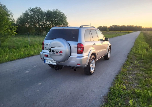 Toyota RAV4 cena 19900 przebieg: 226000, rok produkcji 2004 z Piekary Śląskie małe 497